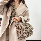 UAKISS  -  Fashion Leopard Crossbody Bag Winter Soft Plush Shoulder Bag Animal Printed Faux Fur Bags for Women 2025 Square Shopper Tote New