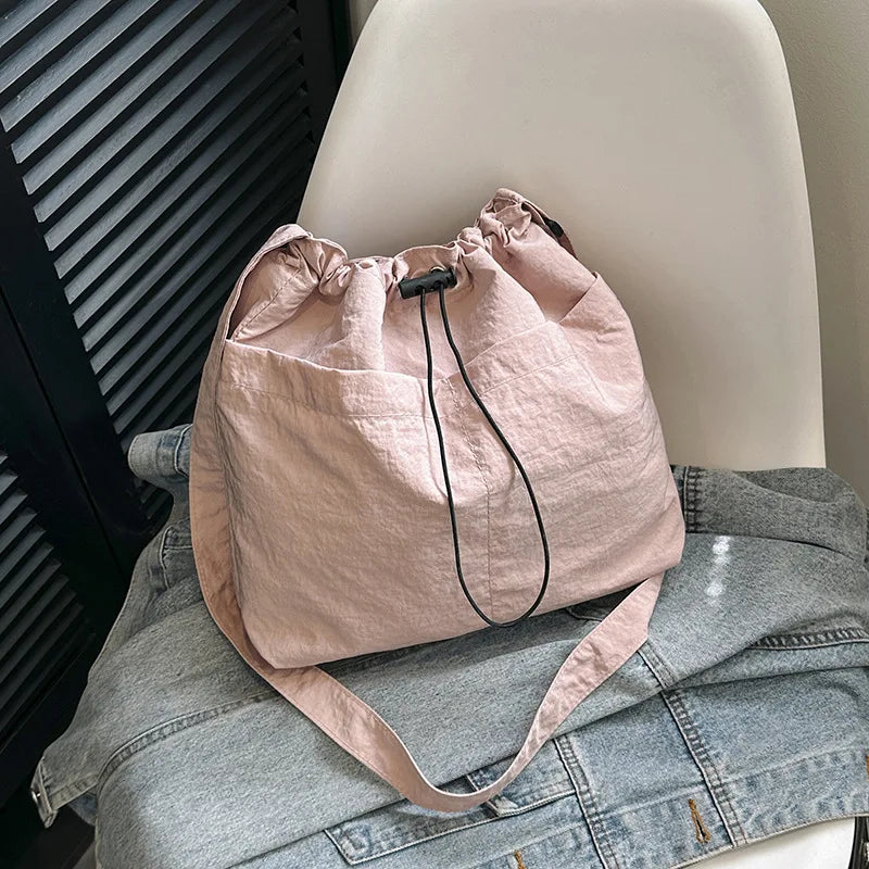 Uakiss Leisure Woman Tote Bag New Fashionable Canvas Bucket Shoulder Bag Large Capacity Student Commuting Crossbody Bag