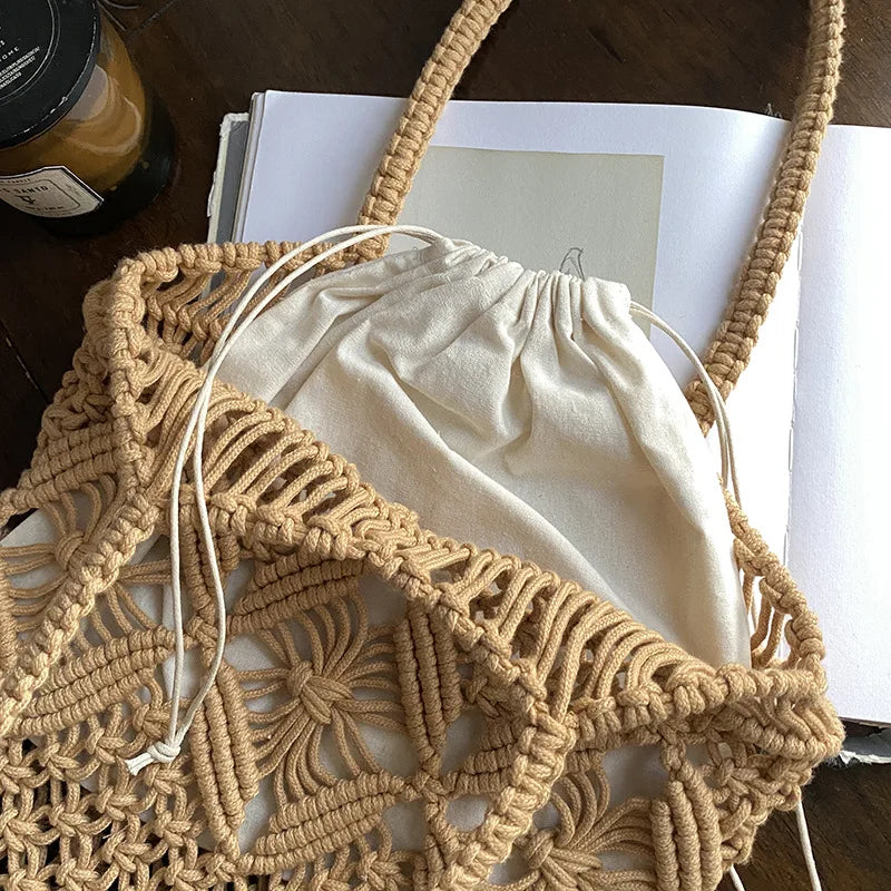 UAKISS  -  Casual Tassel Straw Shoulder Bag Female Handmade Woven Crossbody Bag Bohemian Kintted Lady Handbag Beach Bag Flap Bag sac